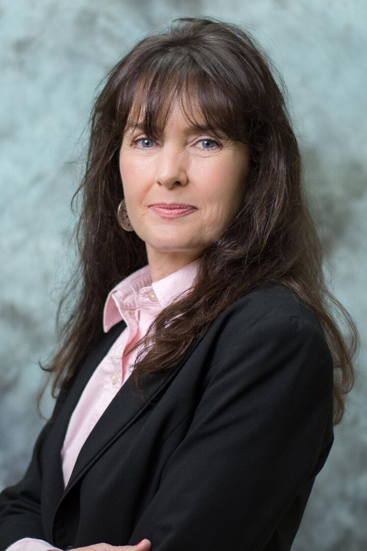 Catherine Kieran Bruno, Real Estate Broker/Real Estate Salesperson in Oakhurst, Solid Gold Realty