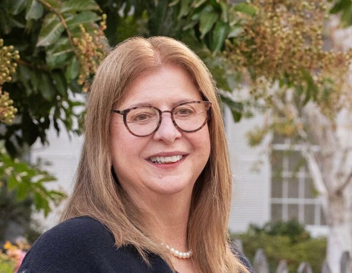 Michele Dee, Real Estate Salesperson in Fremont, Reliance Partners