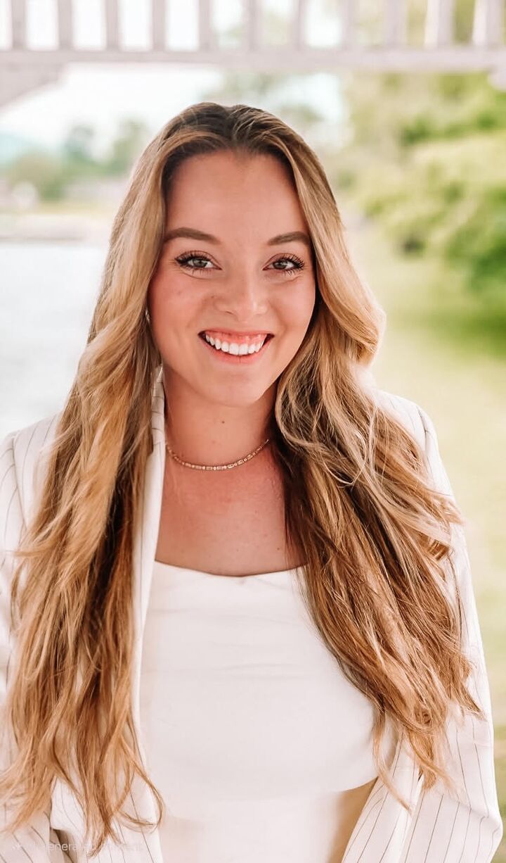 Michelle McGarry, RE SALESPERSON in Warwick, Howard Hanna Rand Realty