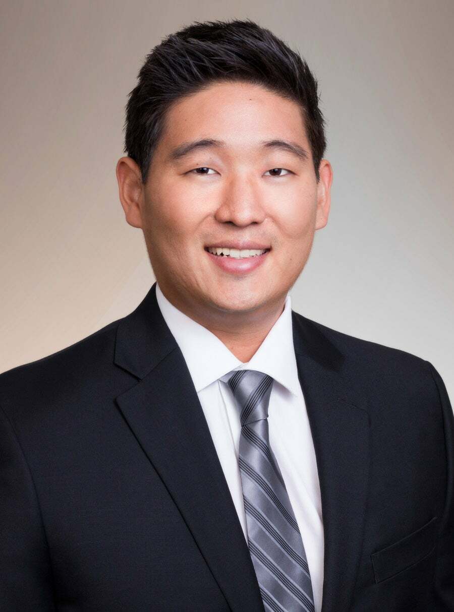 Chris Lee (RA), Real Estate Salesperson in Honolulu, Advantage Realty