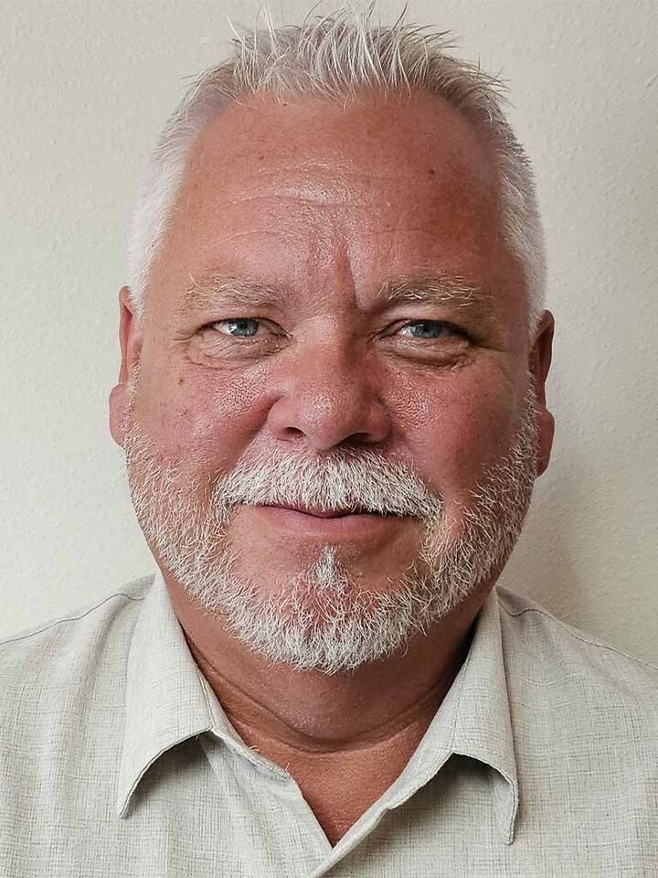 Jamie Leeder, Real Estate Salesperson in Janesville, Affiliated