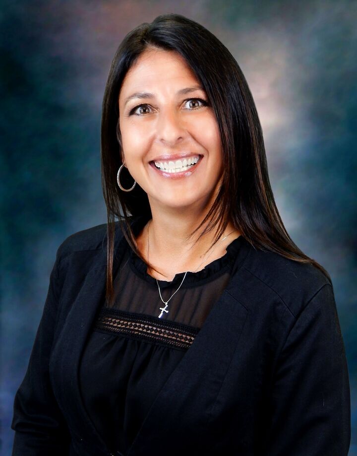 Anita Gordon,  in Hauppauge, Realty Connect