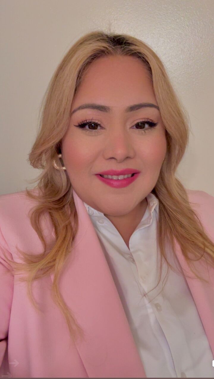 Maria Pulido,  in East Dundee, New Heritage