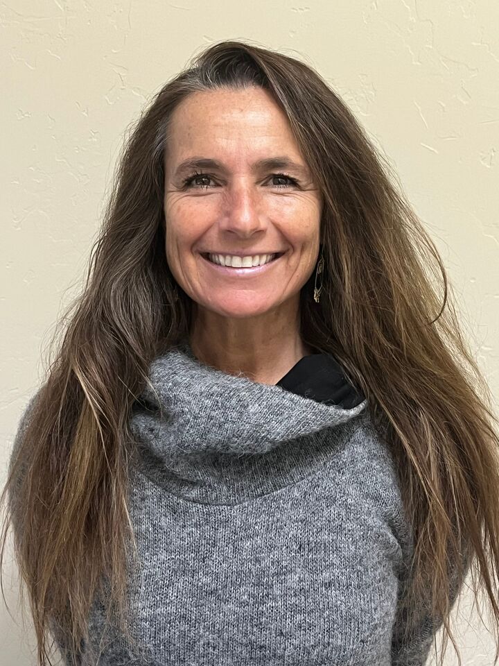 Mariella Moyer, Associate Real Estate Broker in Edwards, Top Dog Properties