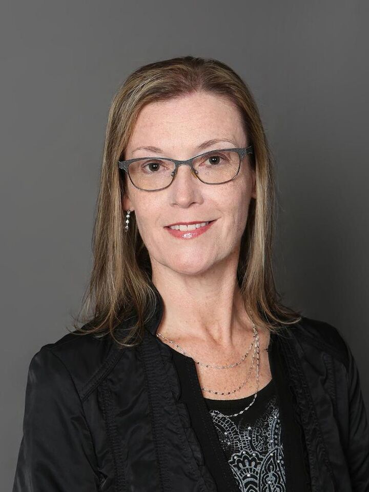 Robyn Gotvaslee,  in Alexandria, Crown Realtors