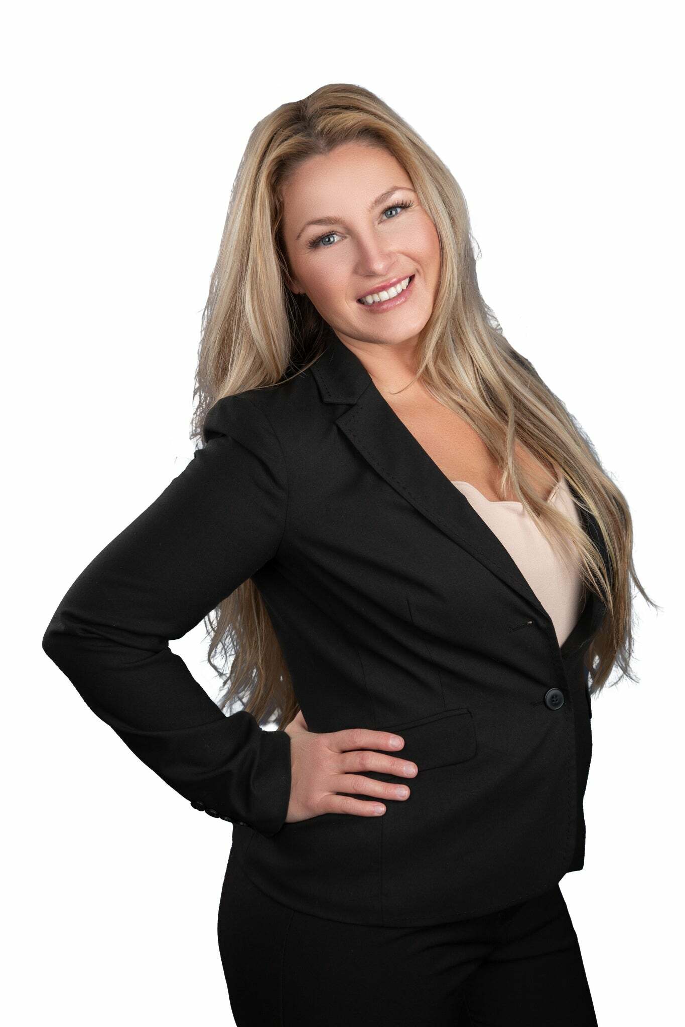 Stephanie Bearse, Real Estate Salesperson in Canyon Lake, Associated Brokers Realty