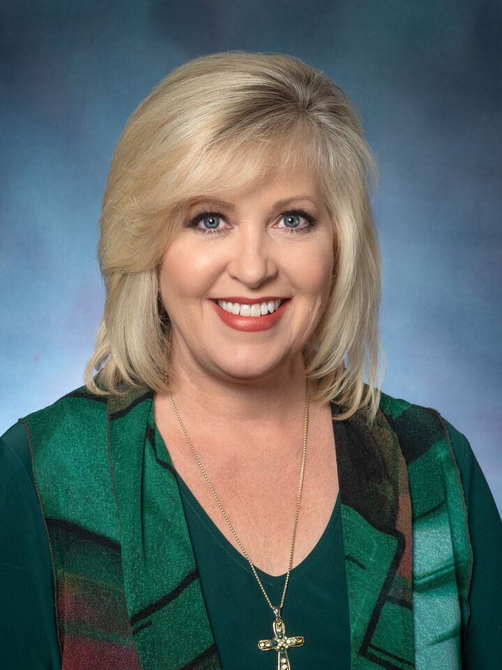 Donna Malone,  in Abilene, Senter, REALTORS(R)