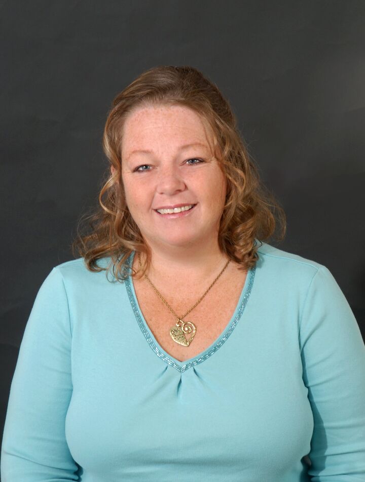 Lisa Whaley, Real Estate Salesperson in Hemet, Masters