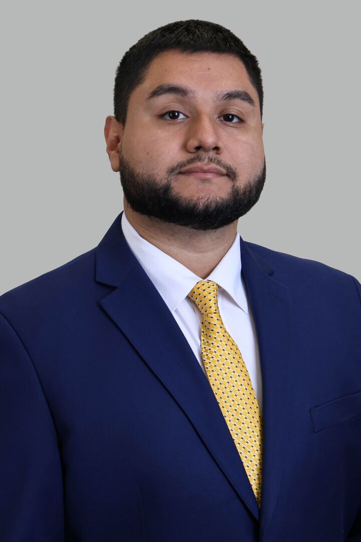 Milton Turcios, Real Estate Salesperson in Moriches, M&D Good Life