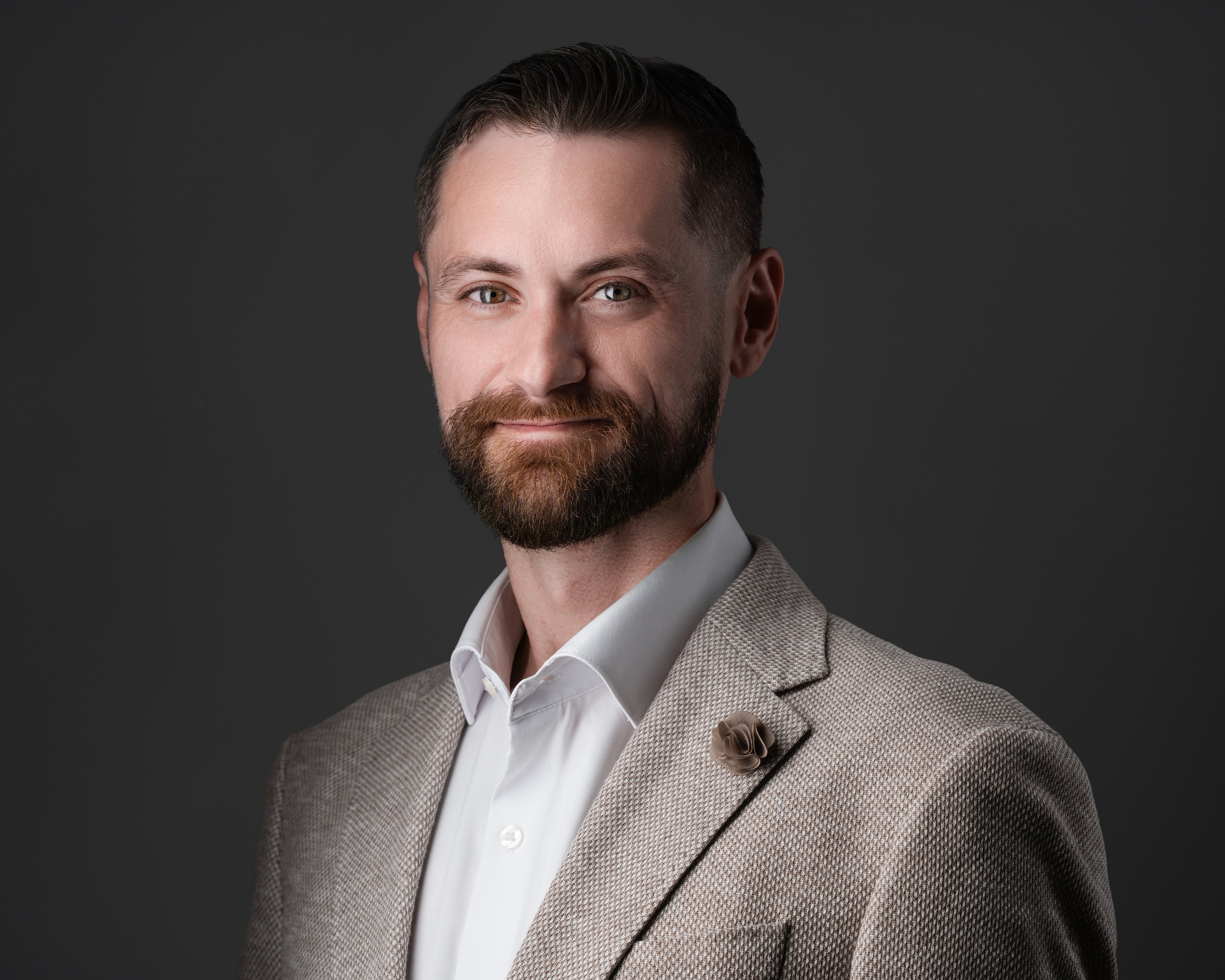 Alexander Linke, Sales Representative in Kelowna, CENTURY 21 Canada