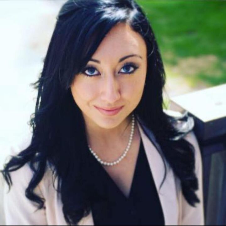 Regina Dhillon, Real Estate Salesperson in Brecksville, Schmidt Family of Companies