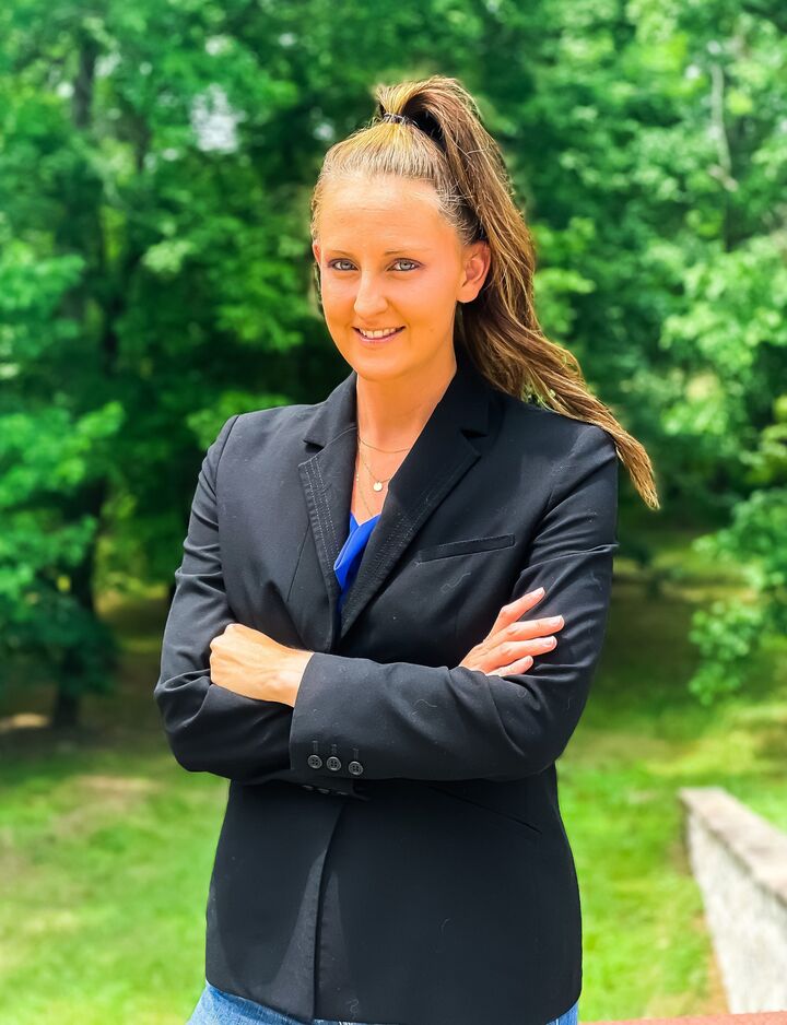 Brittany Harris, Real Estate Salesperson in Chattanooga, Pryor Realty, Inc.