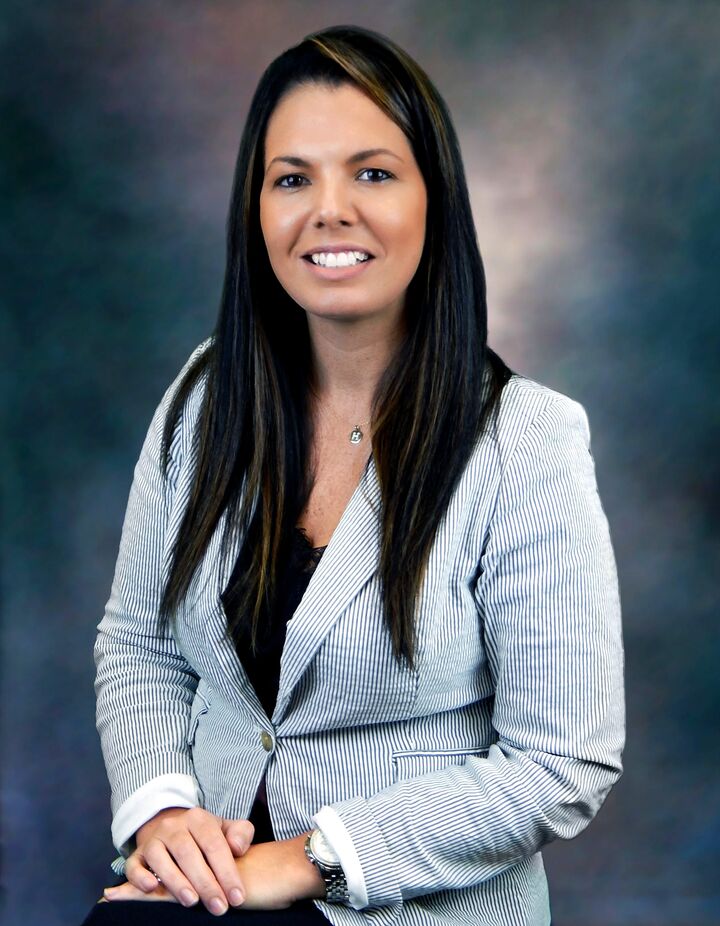 Theresa Tuthill,  in Hauppauge, Realty Connect