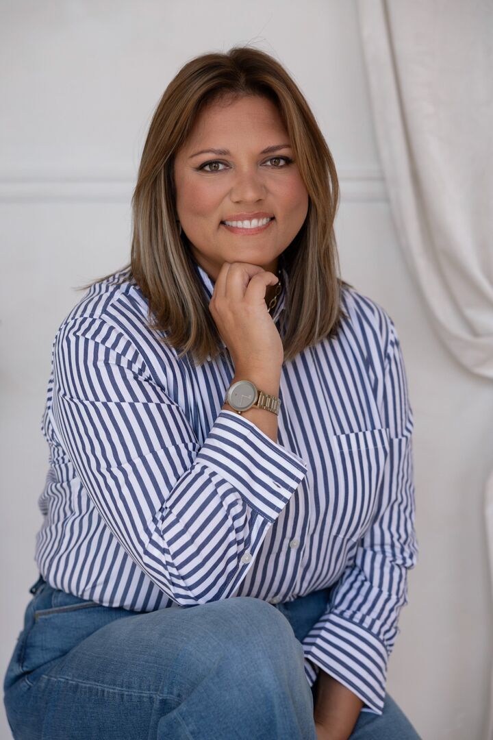 Jamie Bresnan, Real Estate Salesperson in Mystic, Shutters & Sails