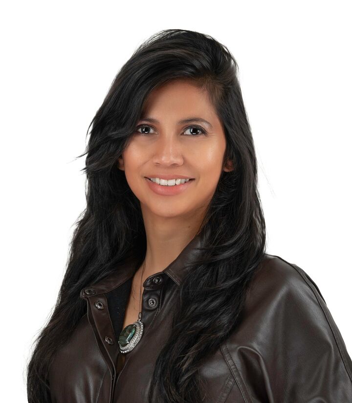 Indah Lane, Real Estate Salesperson in Fresno, Jordan-Link