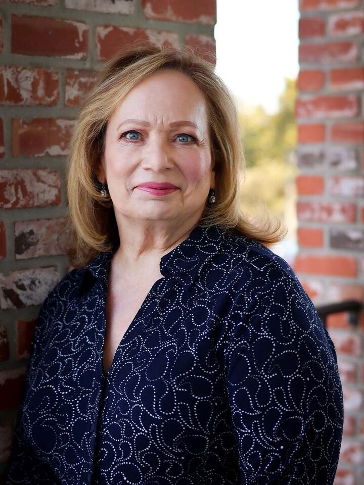 Janet Hansen, Real Estate Salesperson in Carlsbad, Affiliated