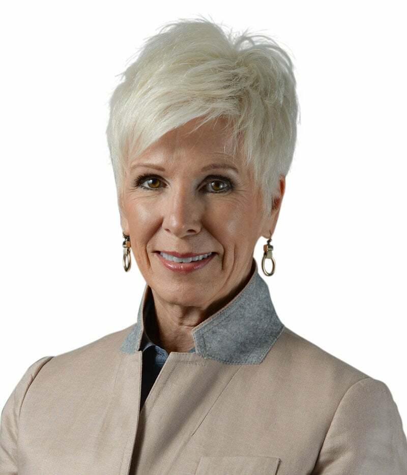 Brenda Petersen, Real Estate Salesperson in Ames, Signature Real Estate