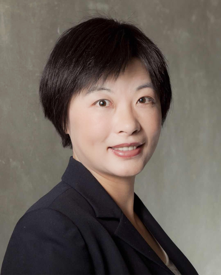 Xenia Xia,  in Saratoga, Intero Real Estate
