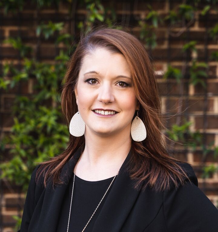 Corrie Kent Green, Real Estate Salesperson in Auburn, Kennon & Parker