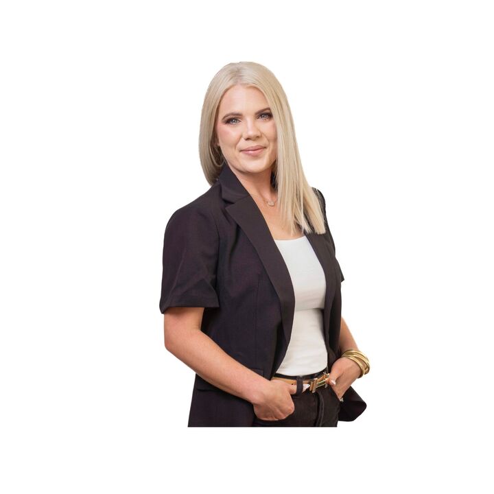 Kristen Paulina,  in Baton Rouge, Bessette Flavin