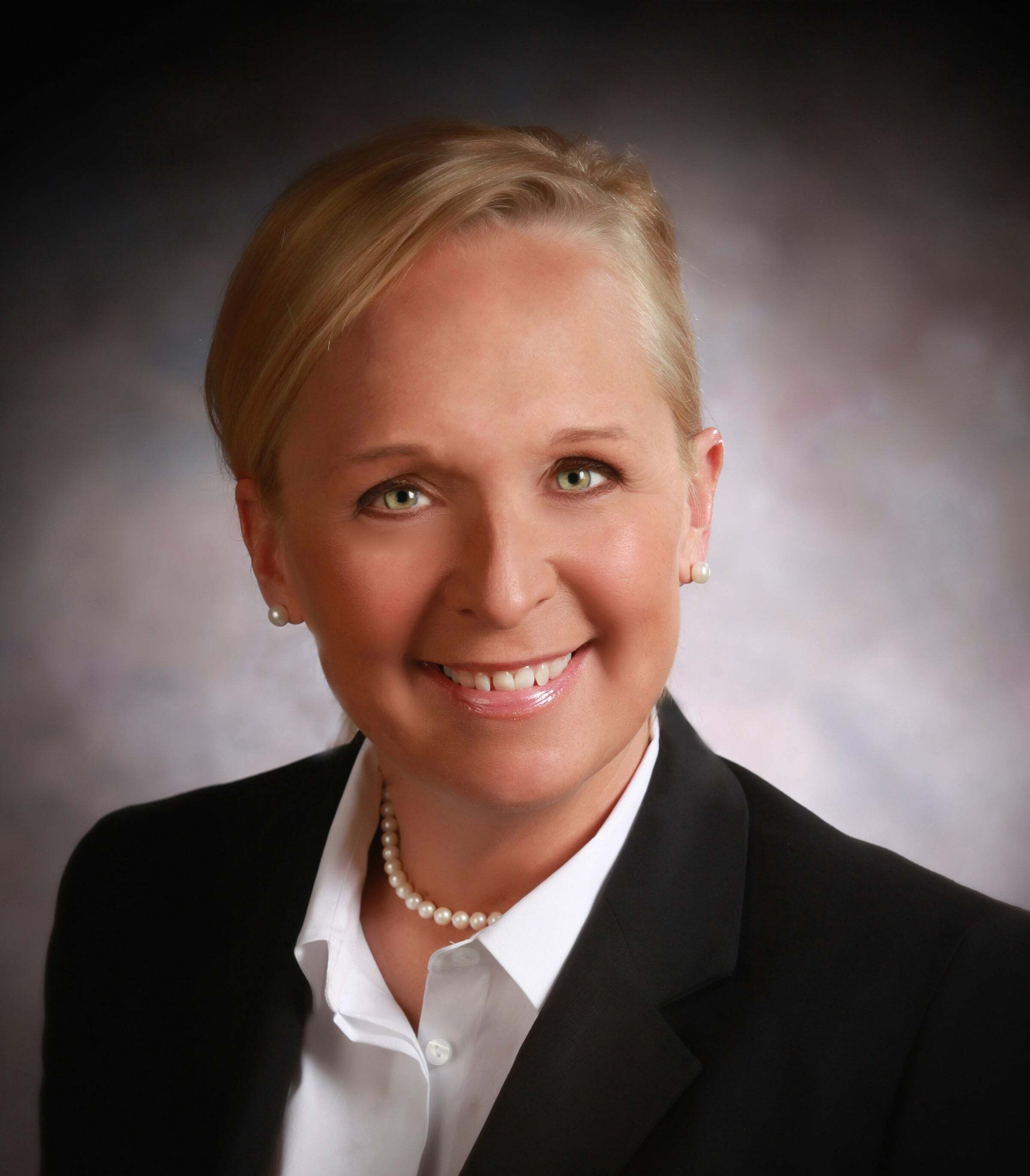 Tina Riehl, Real Estate Salesperson in Appleton, Affiliated
