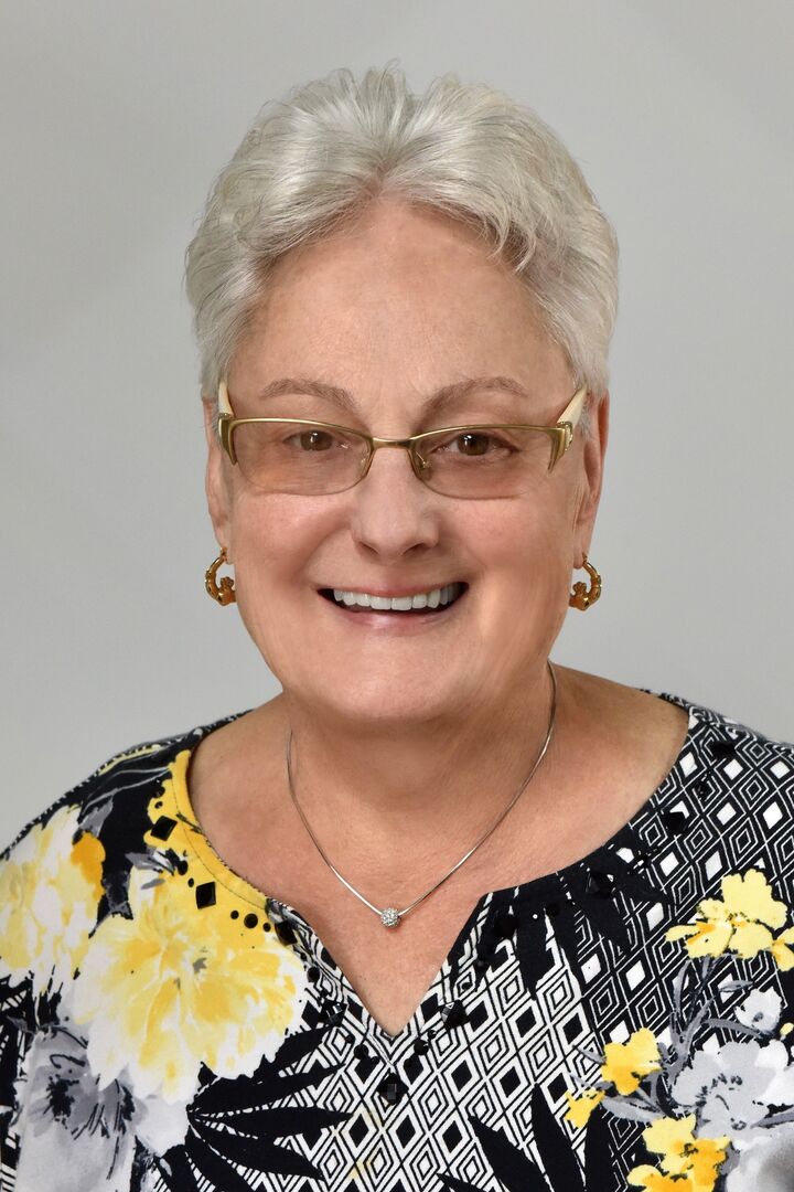 Janet Higgins, Associate Real Estate Broker in Hasbrouck Heights, Venture Real Estate