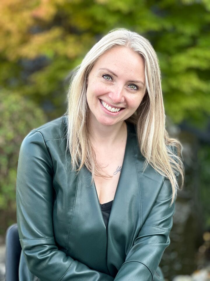 Rachel Bennett, Real Estate Salesperson in Oak Harbor, 360 Team