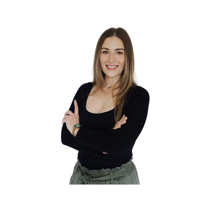 Aimee Benoit,  in Baton Rouge, Bessette Flavin