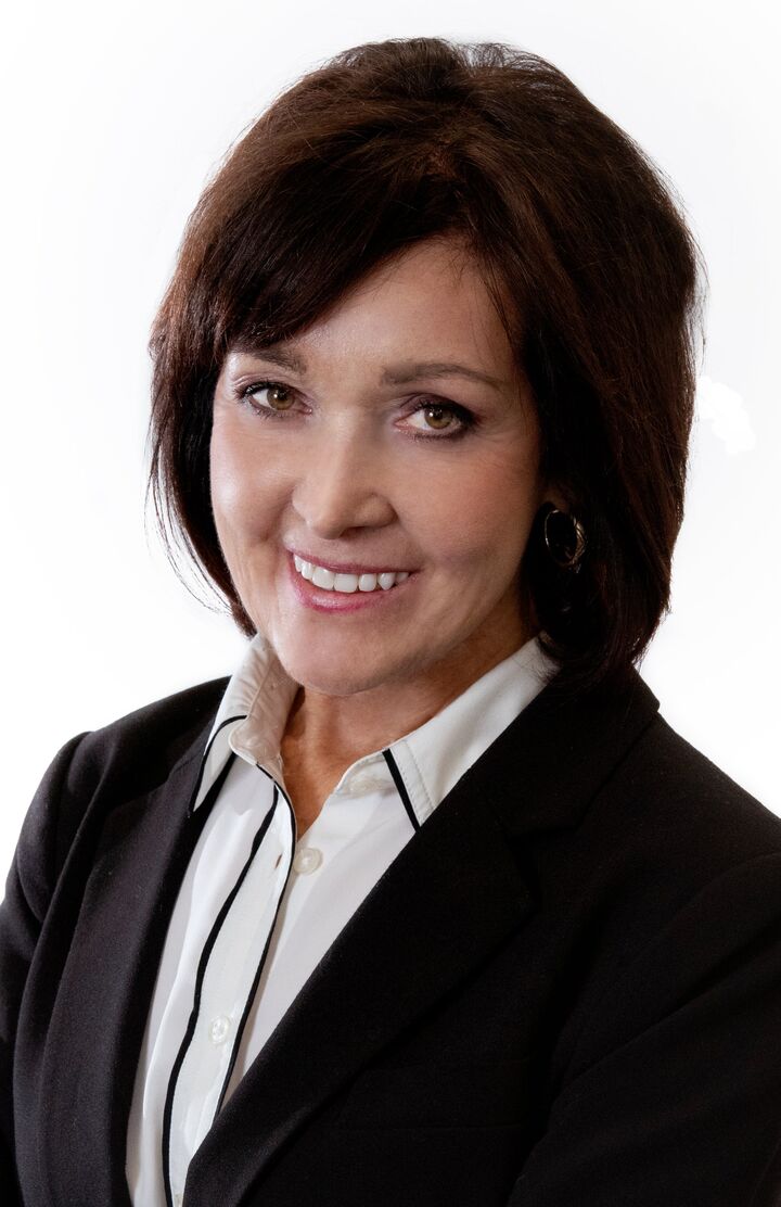 Michele Phelps-Vachier,  in Hauppauge, Realty Connect