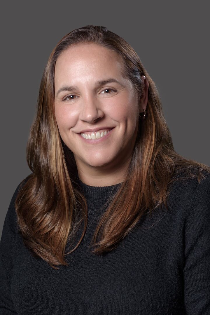 Leanne Mahar, Real Estate Broker in Zionsville, Scheetz