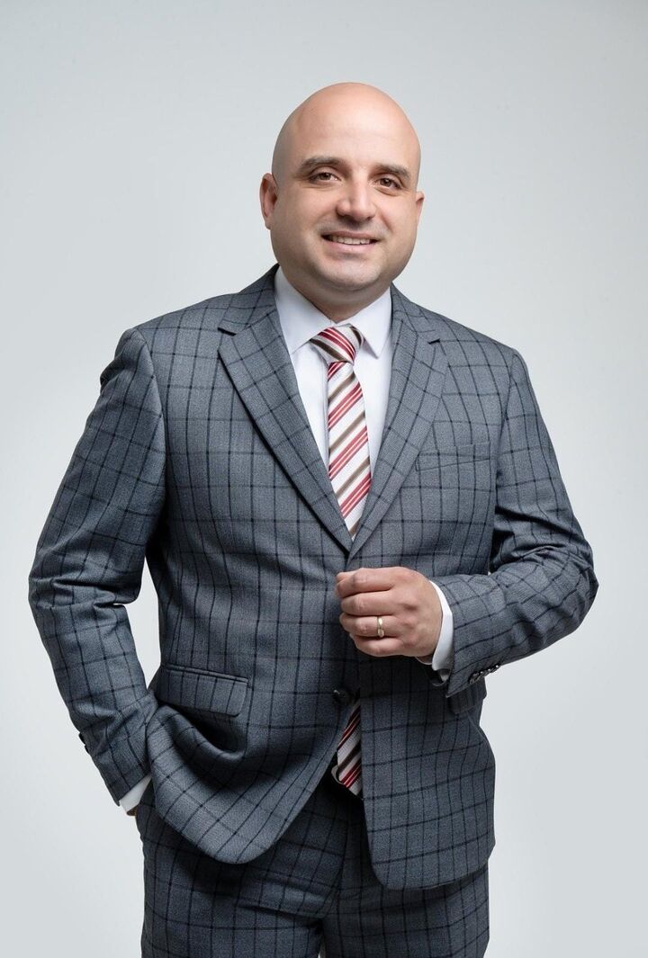Carlos Uchuya, Real Estate Salesperson in Guttenberg, Realty Group