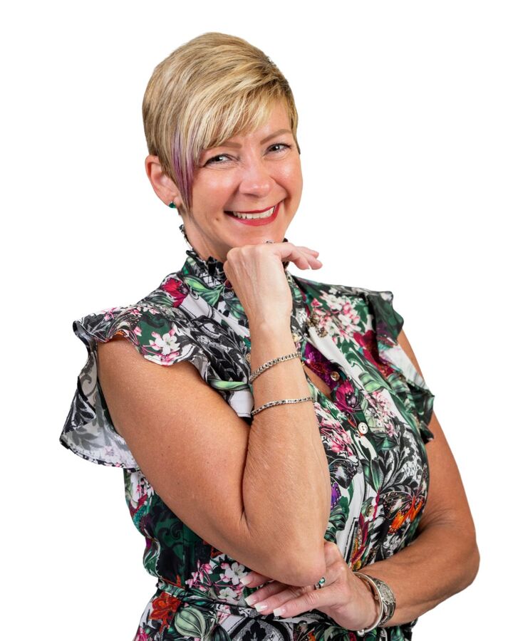 Jeanette Izzo, Real Estate Salesperson in Boca Raton, Stein Posner