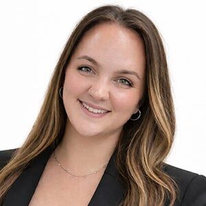 April Warren, Real Estate Salesperson in Decatur, Judge Fite Company