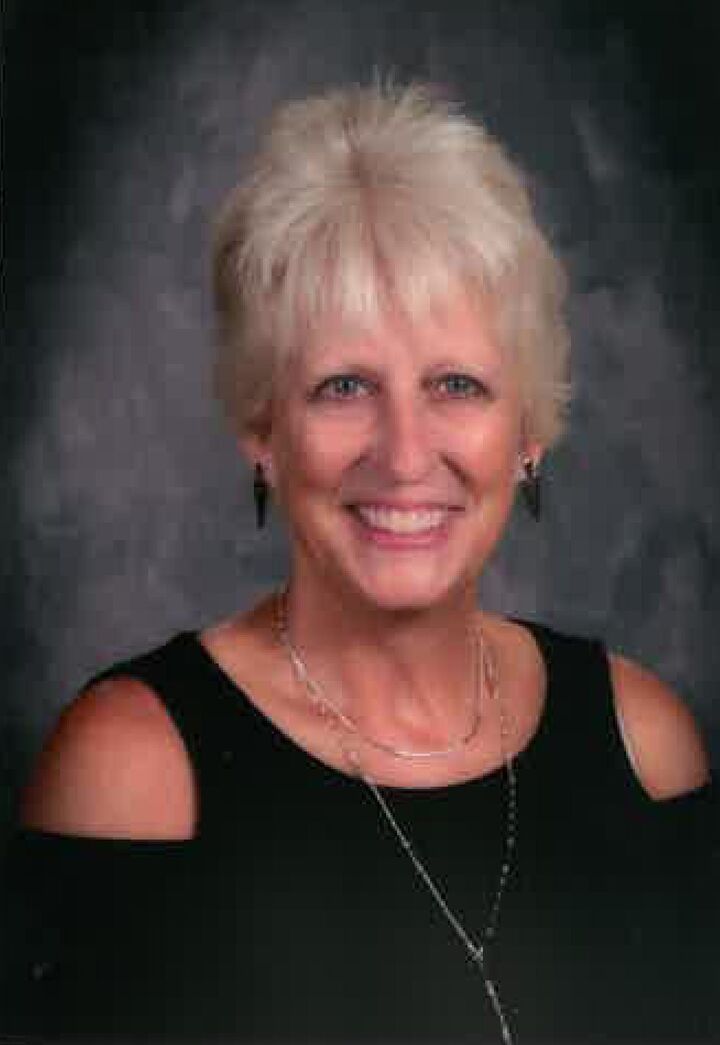 Janel Carbajo, Real Estate Salesperson in Leawood, Kansas City Homes