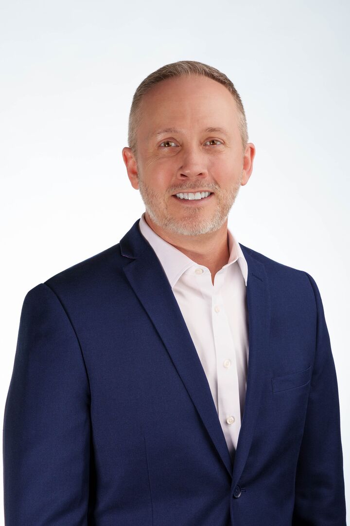 Tim Brundage,  in Birmingham, Professionals