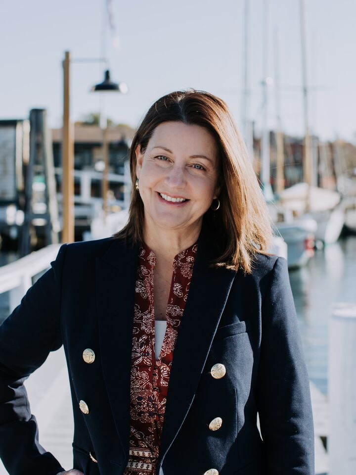 Kimberly Fleming, Real Estate Broker in Newport, Gustave White
