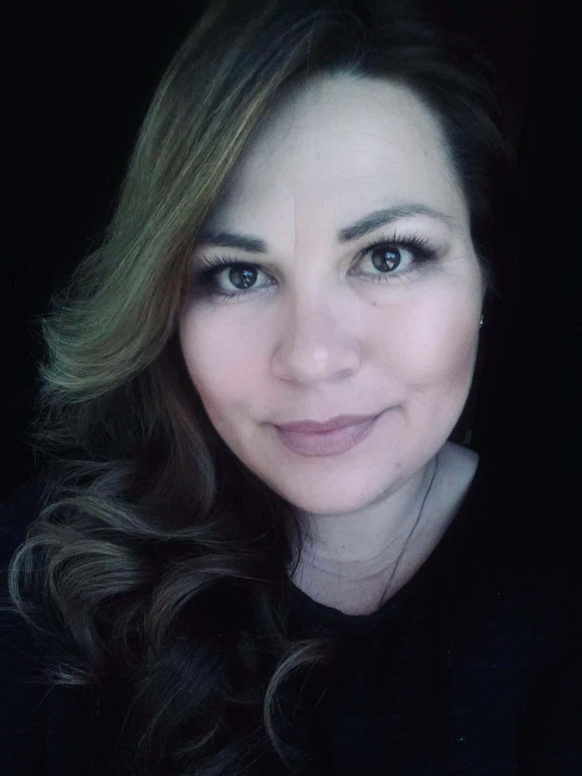 Consuelo Prisacaru,  in Bakersfield, Jordan-Link