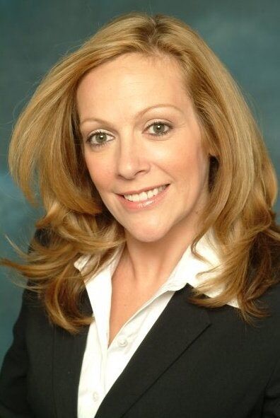Rhonda Dowell, Associate Real Estate Broker in Oak Lawn, Circle