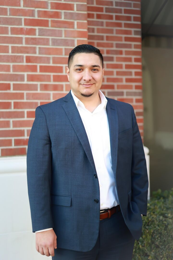 Jose Perez, Real Estate Salesperson in Bakersfield, Jordan-Link