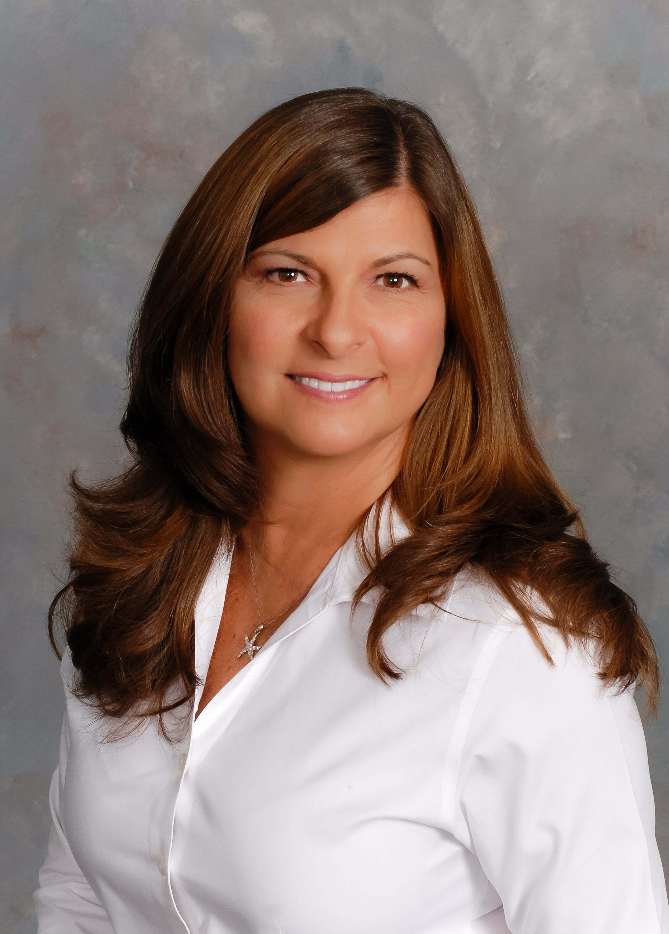 Claudia Varela, Real Estate Salesperson in Port Charlotte, Sunstar Realty