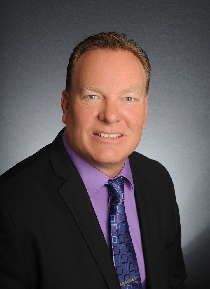 James Carpenter, Real Estate Salesperson in Irvine, Platinum Properties