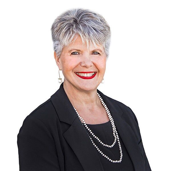 Genelle Thomas, Real Estate Salesperson in Crossville, Gwin Realty