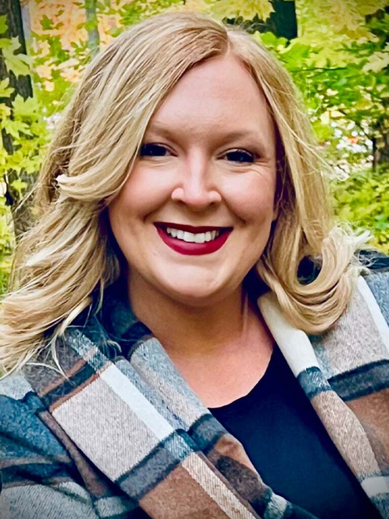 Sarah Darner, Real Estate Salesperson in Saint Johns, Affiliated