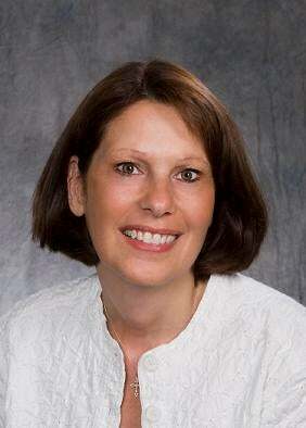 Terri Passanesi, Associate Real Estate Broker in Staten Island, Safari Realty