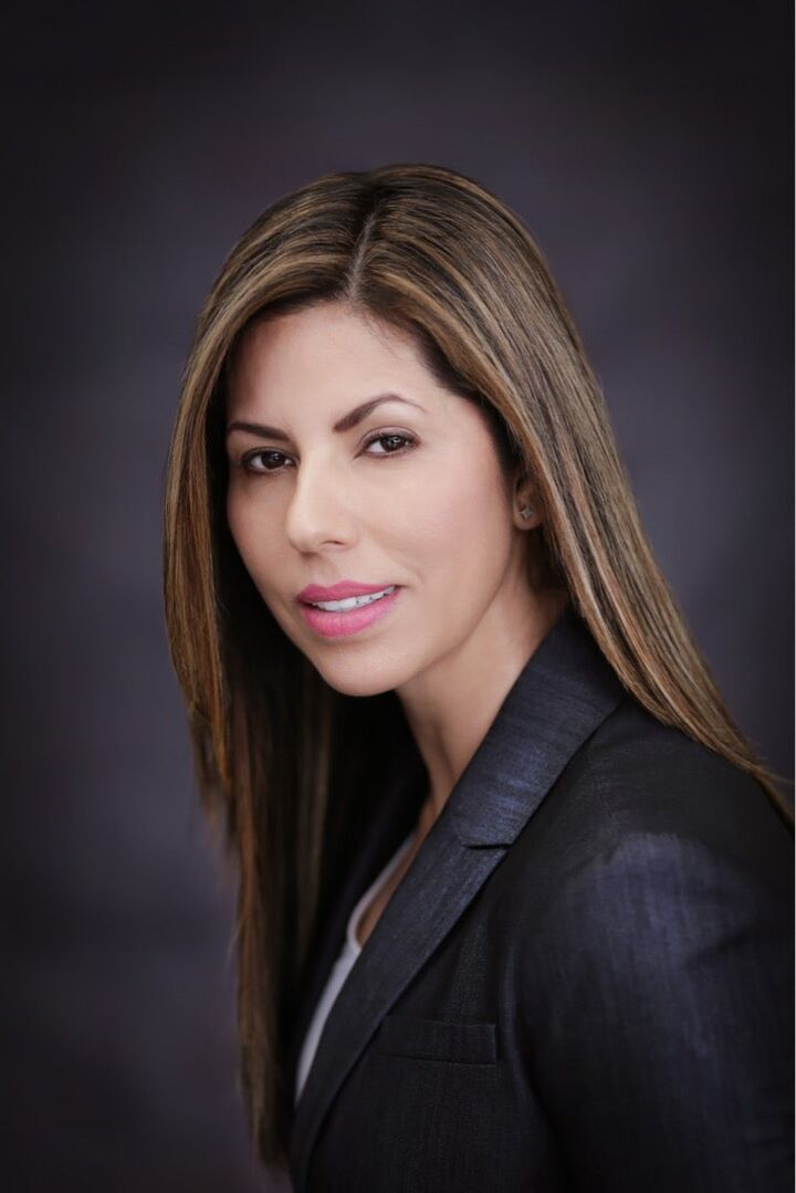 Viviana Galindo Santana, Real Estate Broker in Hesperia, Masters