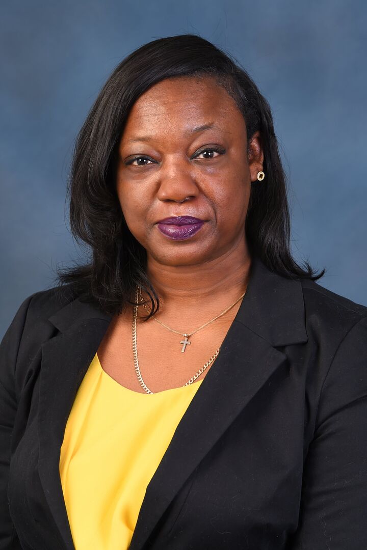 Pamela Scott,  in Oak Lawn, Circle