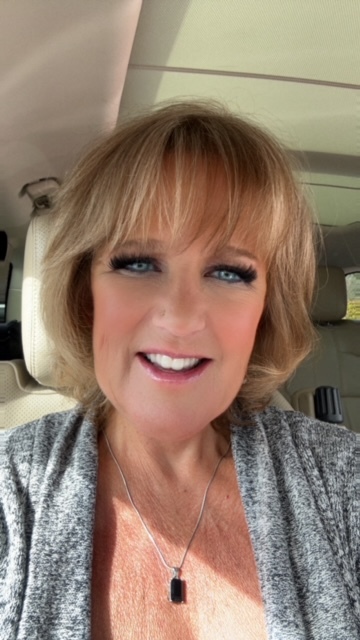 Lisa Combs, Broker Associate in Santa Rosa, W Real Estate