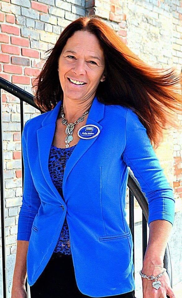 Shelley Watters, Real Estate Salesperson in Port Huron, Professionals