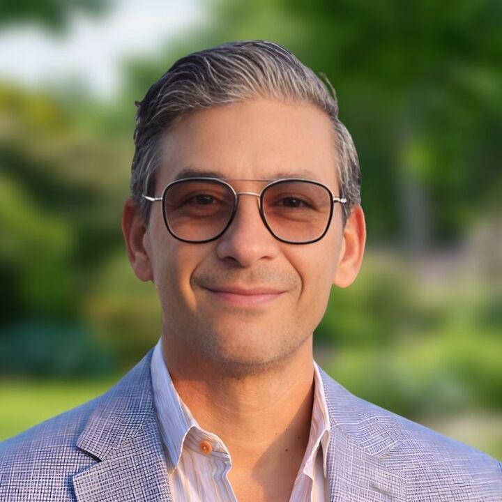Jorge Camaraza,  in Miami, Cervera Real Estate