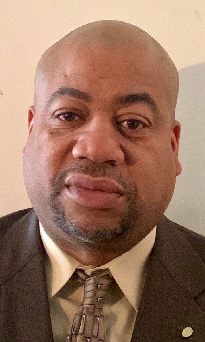 Dana Franklin, Real Estate Salesperson in Livonia, Professionals